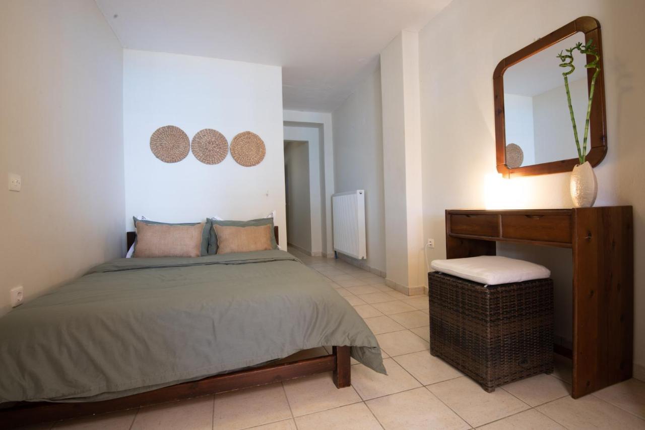 Puerto Seaside Rooms Akhladherí Exterior photo